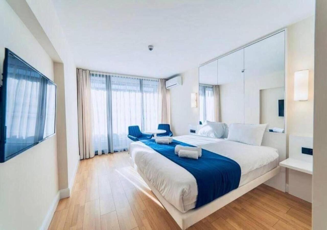 Orbi City Central Aparthotel Batumi Exterior photo