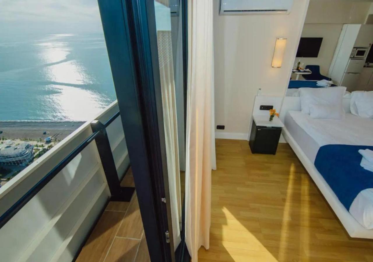Orbi City Central Aparthotel Batumi Exterior photo